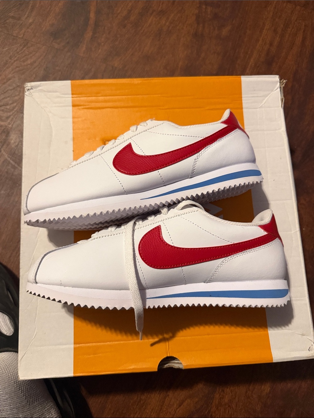 Nike women Cortez sneakers NOBOX